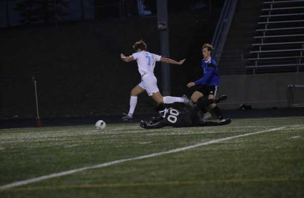 Junior Jay Soccer Starts Title Defense with top-5 Victory