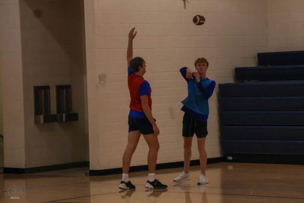 IMs – Upperclassmen Brisketball Championship